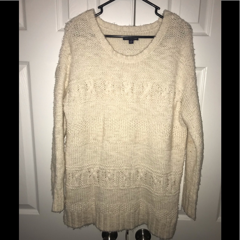 American Eagle Sweater